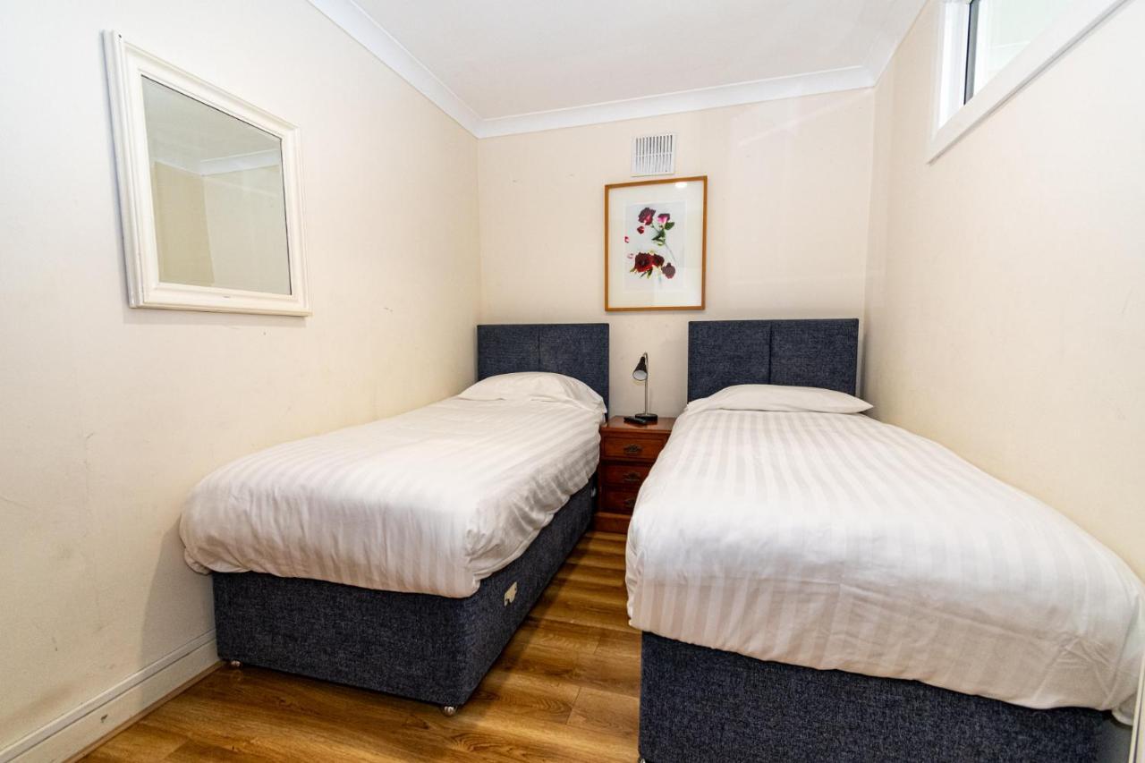 Aisling Guest House Ешборн Екстер'єр фото
