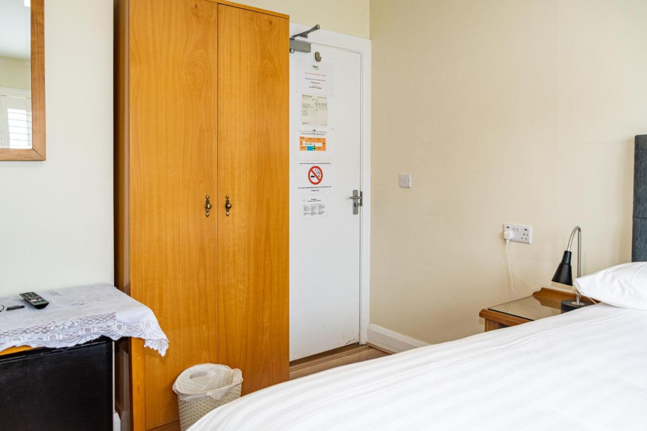 Aisling Guest House Ешборн Екстер'єр фото